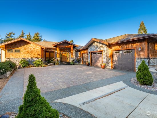 9141 Belted Kingfisher Road, Blaine, WA 98230