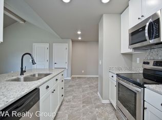 330 Commercial St APT A, Centerton, AR 72719