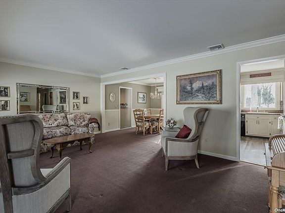 4th image of 8 Baymens Ct