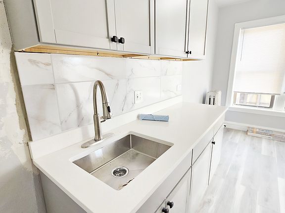 2nd image of 6900 N Ashland Ave #56-5-3