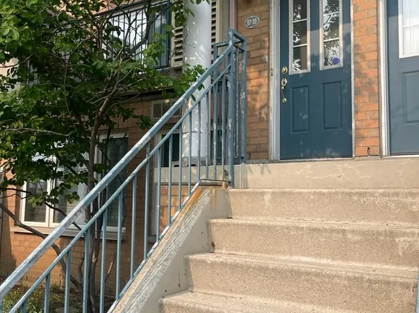 117 Omni Dr #20, Toronto, ON M1P 5A5