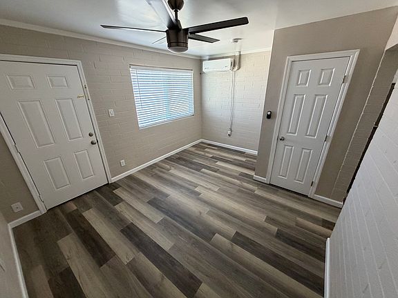 2nd image of 131 W Lindbergh Ave #2