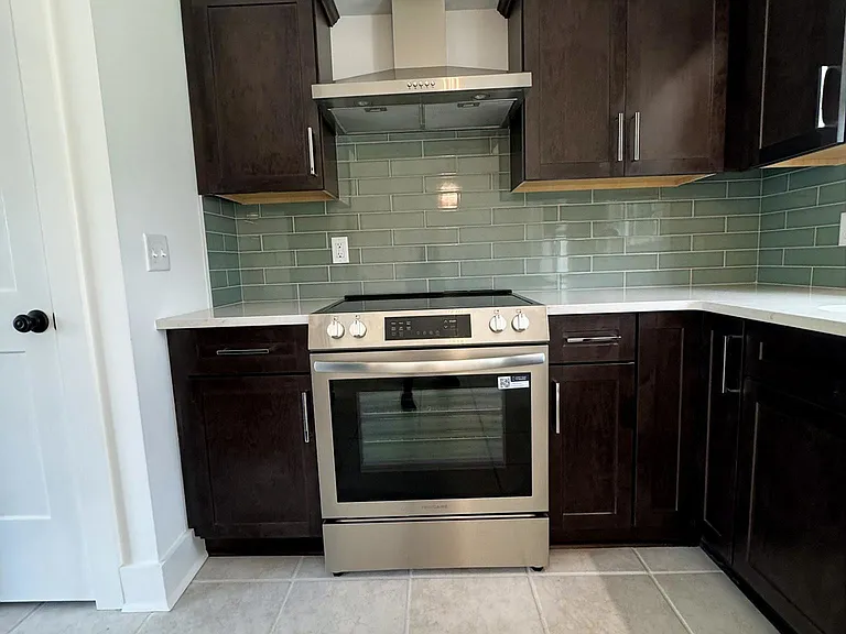 Range and Exhaust fan
