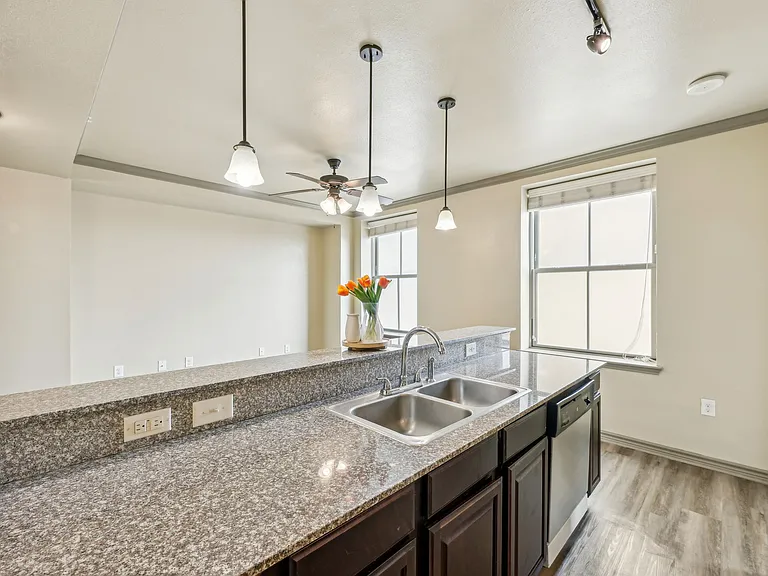 2101 Church Street — Photo 147