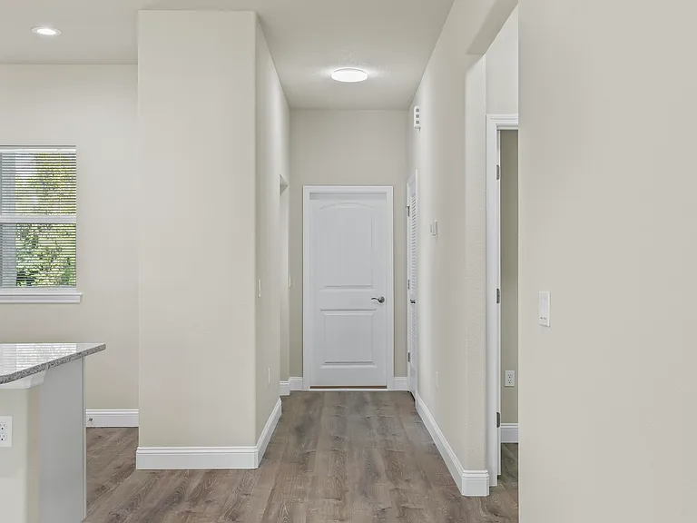 6 Emmons Ln — Photo 47