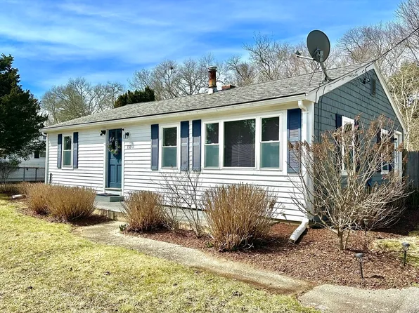 138 Homestead Ln, East Falmouth, MA 02536
