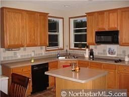 3rd image of 1545 117th Ave NE