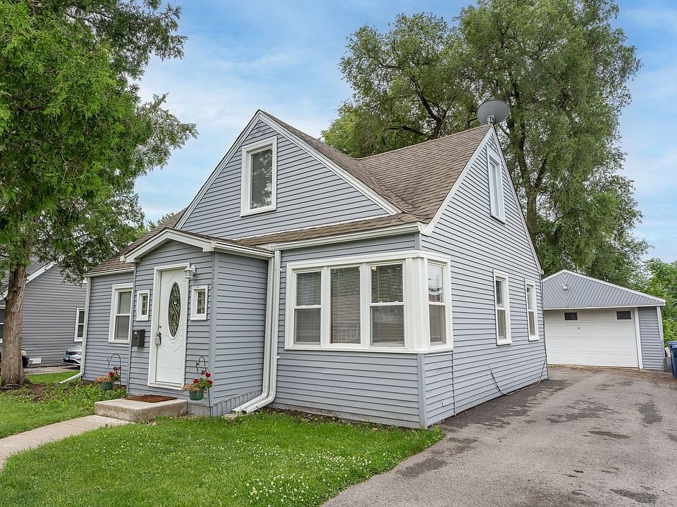 1st image of 333 Village Dr