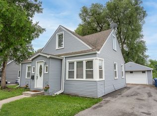 333 Village Dr, Northlake, IL 60164
