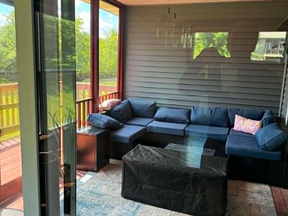 5th image of 515 Majestic Oak Ct
