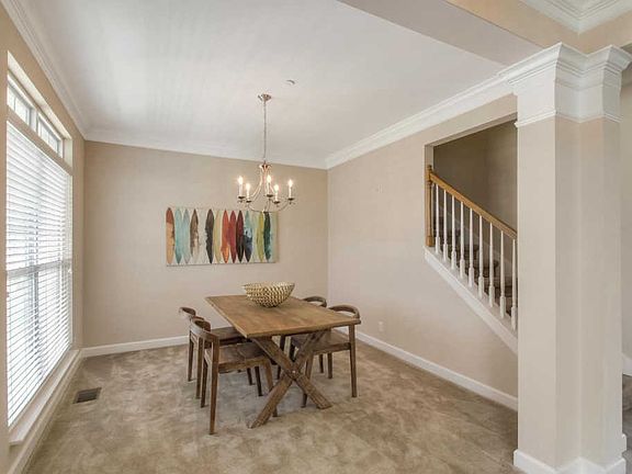 5th image of 752 Cowan Dr