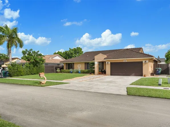 15021 SW 169th Ln, Miami, FL 33187