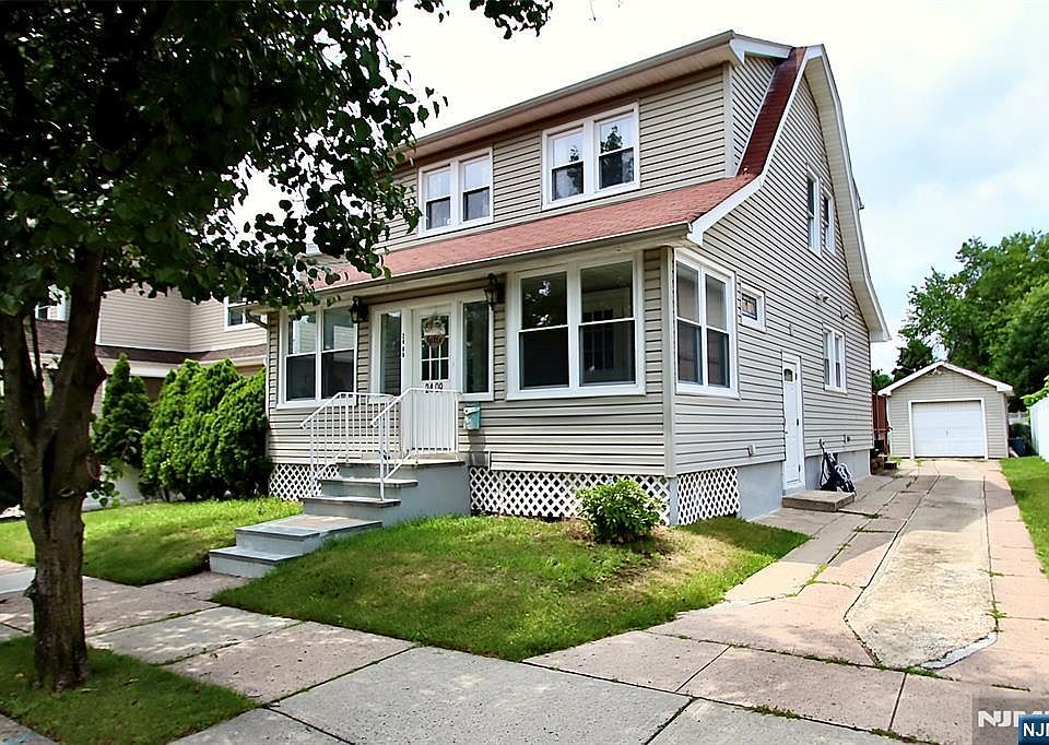 1st image of 24-09 Rosalie St