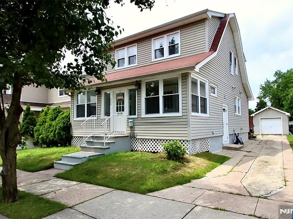 24-09 Rosalie St, Fair Lawn, NJ 07410