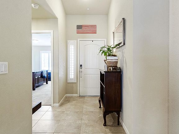 5th image of 2286 W Andrew Ln