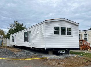 270 Littleton Rd TRAILER 180, Chelmsford, MA 01824