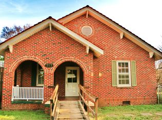 727 Holloway Ave, Greenwood, SC 29646