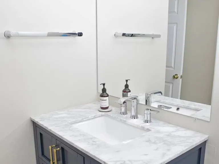 3011 W Gunnison St #2E — Photo 9