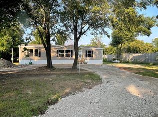 9945 Briar Cv, Wills Point, TX 75169