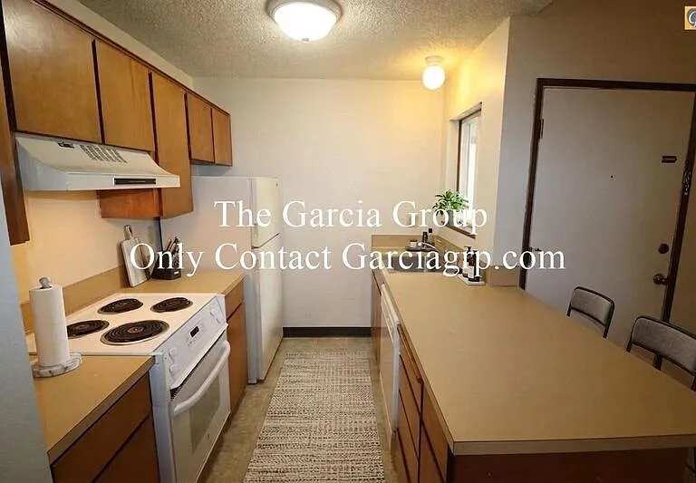 3712 S Kelly Ave #12 — Photo 2