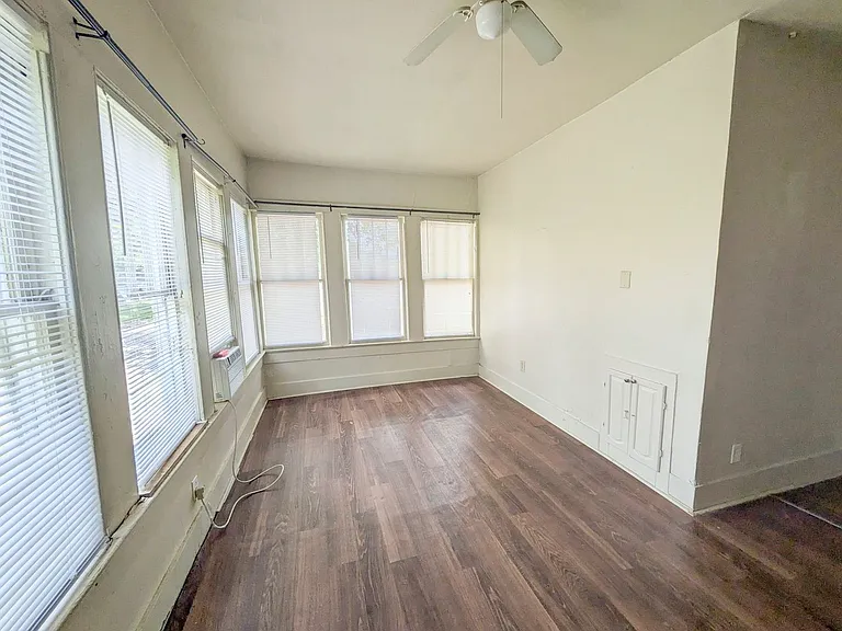 350 Highway 105 W — Photo 5