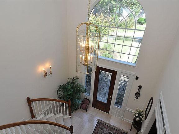 3rd image of 5902 Elmwood Hill Ln