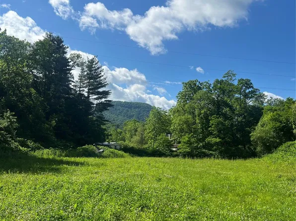 205 Henson Creek Rd, Newland, NC 28657