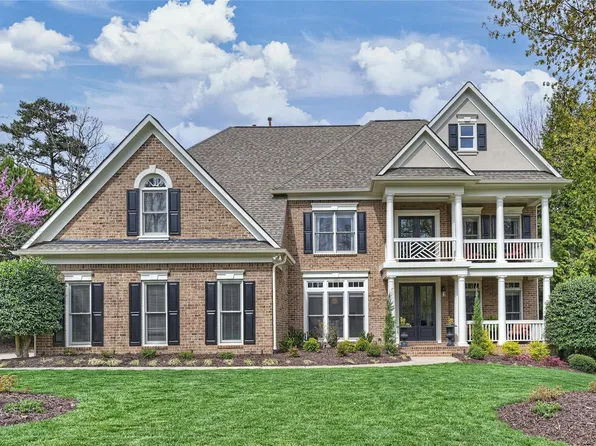 8302 Woodmont Dr, Waxhaw, NC 28173