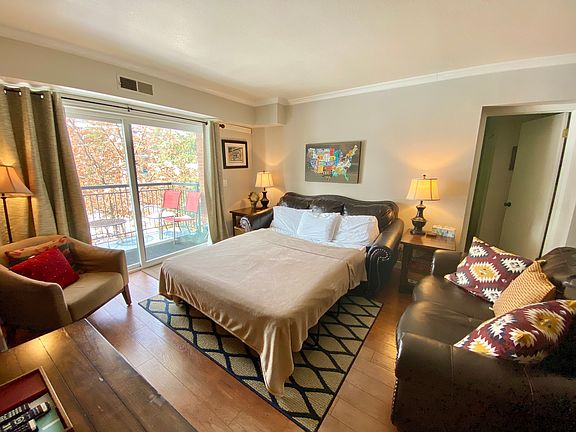 4th image of 950 Park Ave #239