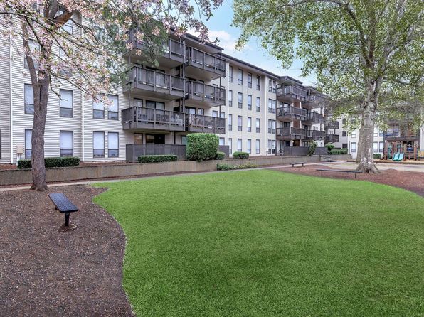 10433 SE Kent Kangley Rd APT 222