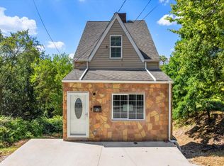 472 Sweetbriar St, Pittsburgh, PA 15211