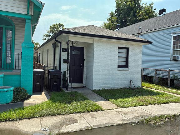 3rd image of 1217 Gallier St