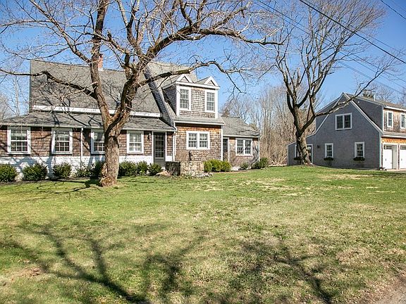 2nd image of 392 Beechwood St