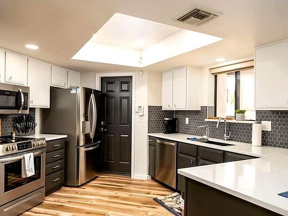 5th image of 1721 Estrella Dr