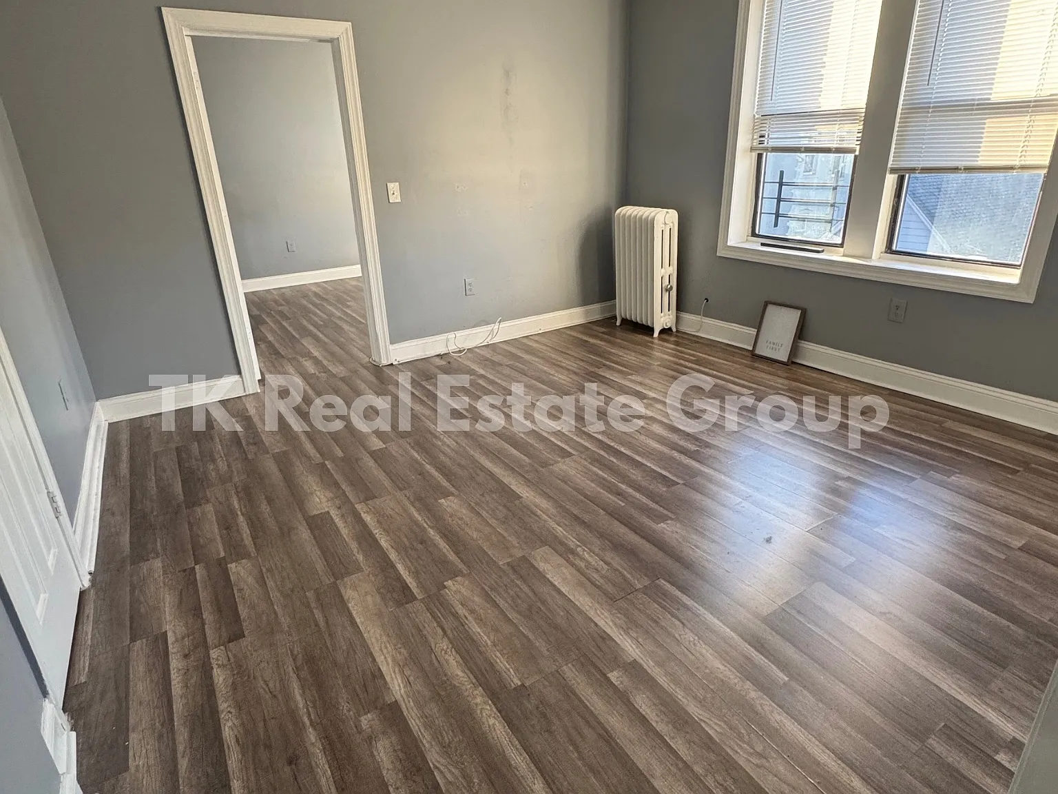 42 W 29th St — Photo 1