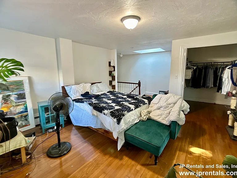 388 Centre St #2 — Photo 10