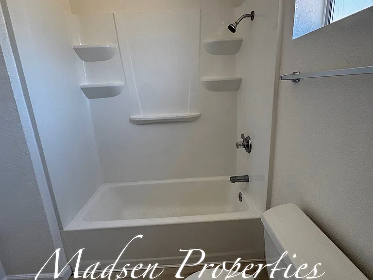 125 Casey Ct — Photo 18