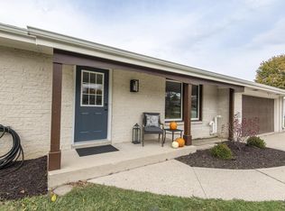 W276S8785 Lakeside Dr, Mukwonago, WI 53149