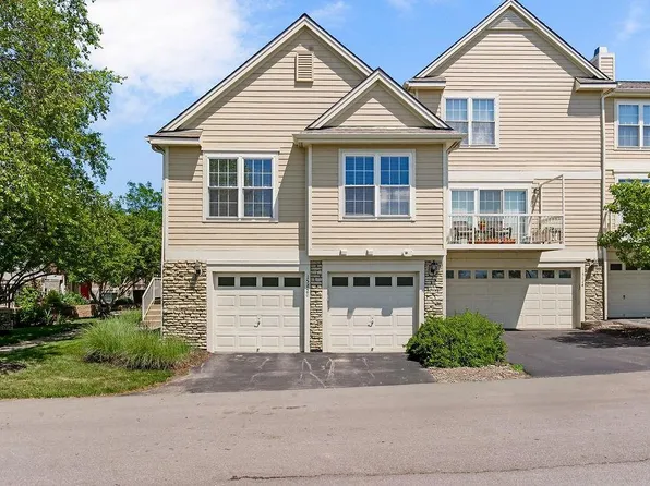 15820 Robinson St, Overland Park, KS 66223