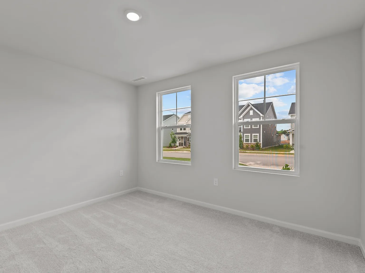 3 bed, 3.5 bath, 1780 sqft, $1,925 — Photo 4