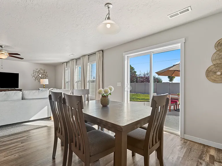 11273 W Broadstone St — Photo 14