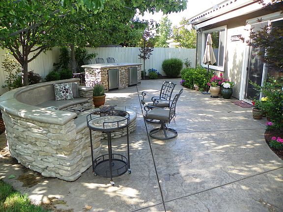 3rd image of 1488 Grovewood Ln