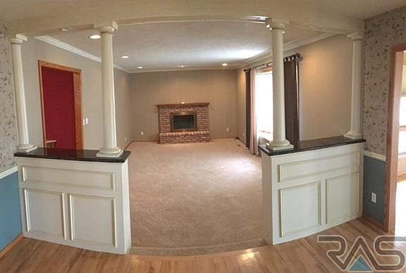 3rd image of 7900 S Brande Ave