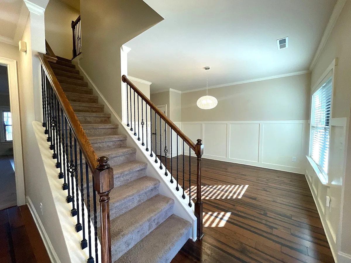 Entry Foyer - 7649 Catkin Cmns