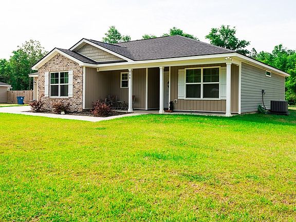2nd image of 739 Linden Dr