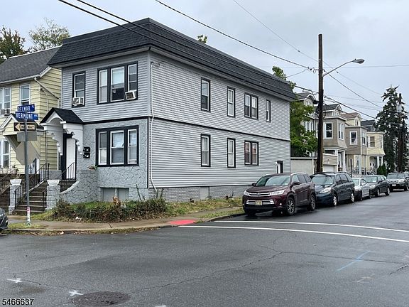 2nd image of 107 Delmar Pl #2