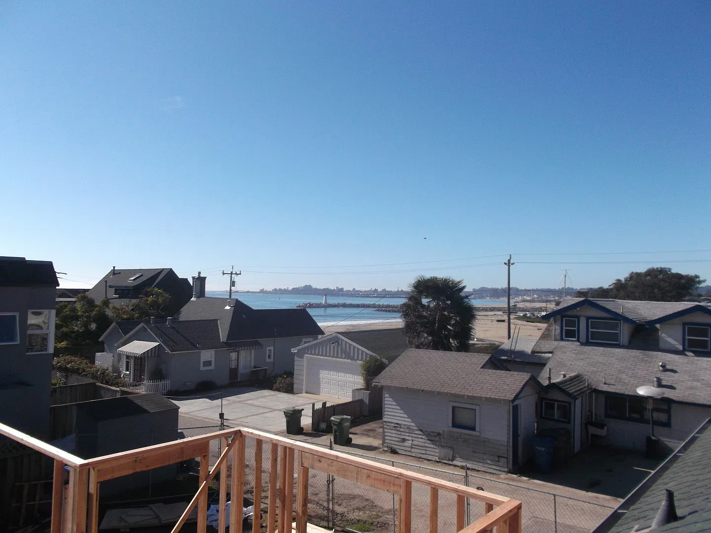 Santa Cruz on 12th Avenue — Photo 2
