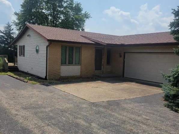 523 Beaman Dr, Illiopolis, IL 62539