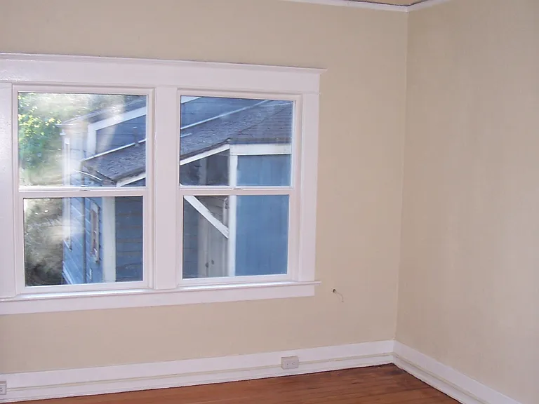 16 SW Porter St #302 — Photo 7