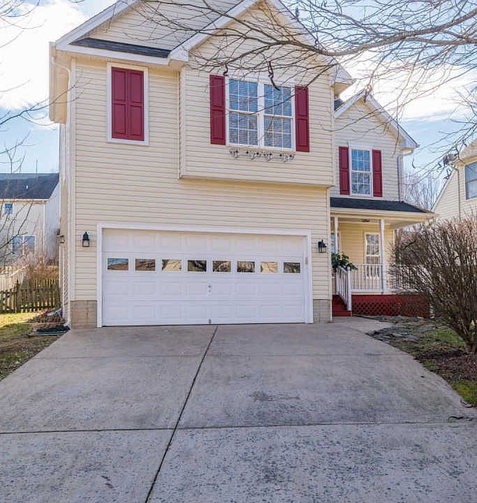 1st image of 388 Driftwood Ct
